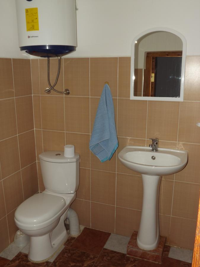 Hotel Emocia Натахтари Экстерьер фото